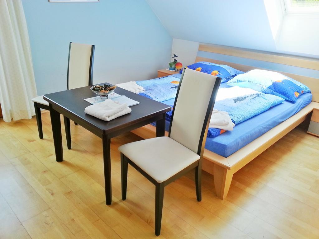 Gastehaus Zur Schonen Aussicht Bed and Breakfast Spitz an der Donau Værelse billede