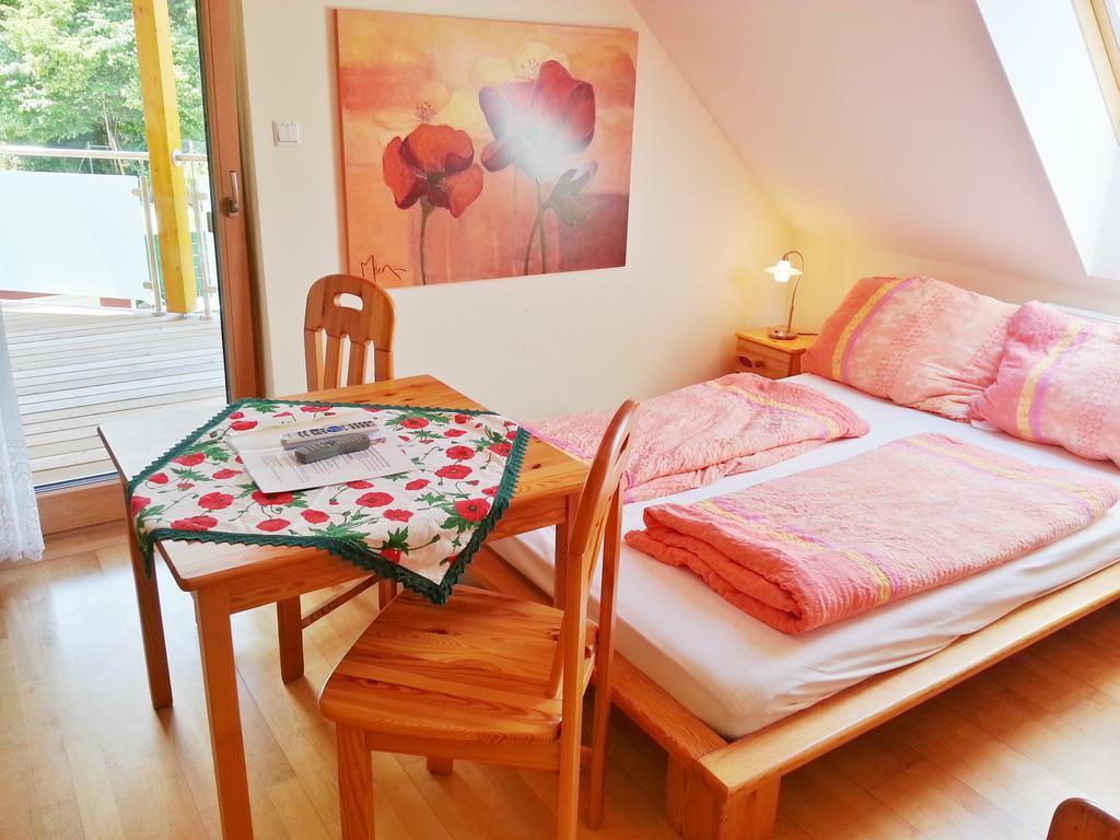 Gastehaus Zur Schonen Aussicht Bed and Breakfast Spitz an der Donau Værelse billede