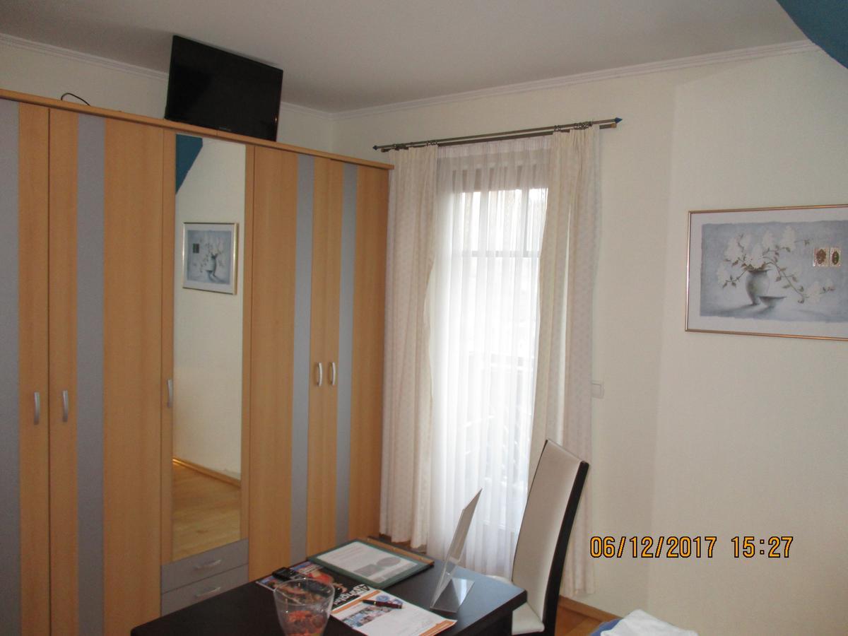 Gastehaus Zur Schonen Aussicht Bed and Breakfast Spitz an der Donau Eksteriør billede